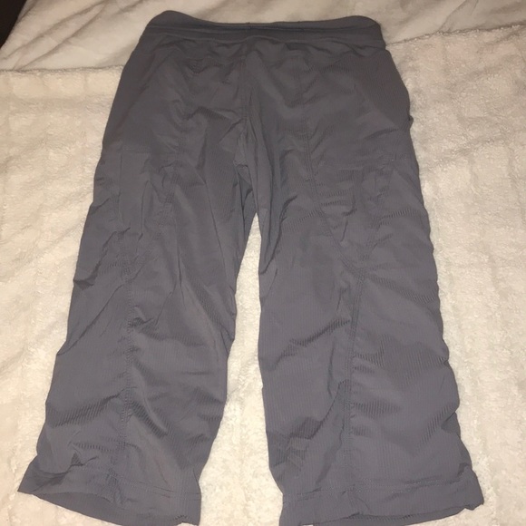 grey lululemon capri - Picture 2 of 2